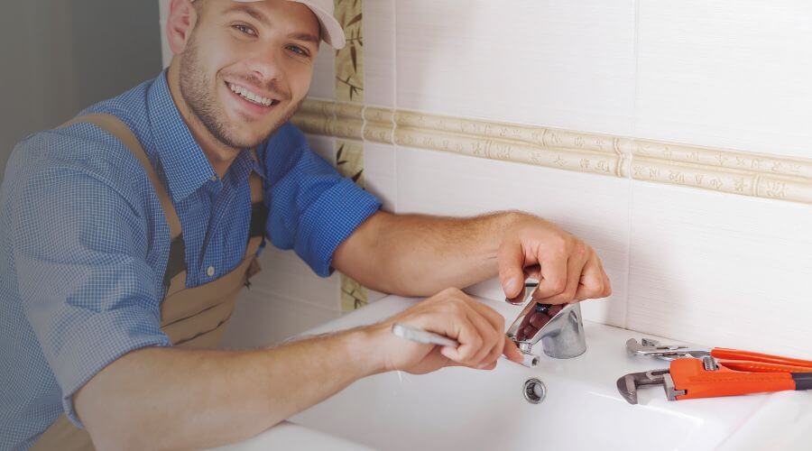Local expert plumbing services in South Hutchinson, KS